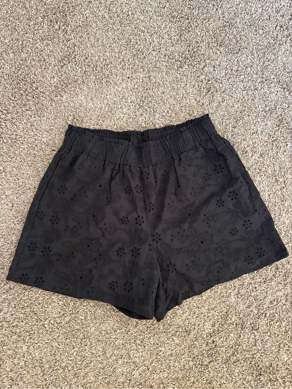 Bobi Los Angeles Women's Black Eyelet Cotton Shorts Size M